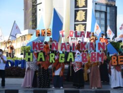 Tolak Kenaikan Harga BBM, PKS Banda Aceh Gelar Flash Mob