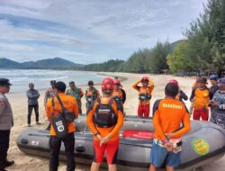 Pencarian Remaja Terseret Arus Pantai Lhoknga Dilanjutkan Besok