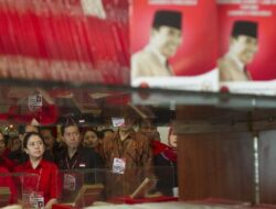 Sekjen PDIP: Jangan Bandingkan Puan dengan Trah Soeharto di Golkar