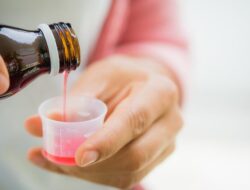 Kemenkes Instruksikan Semua Apotek Setop Sementara Jual Obat Sirop
