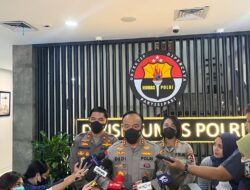 Polri Gerak Cepat Berikan Pertolongan Korban Kerusuhan Laga Arema Vs Persebaya