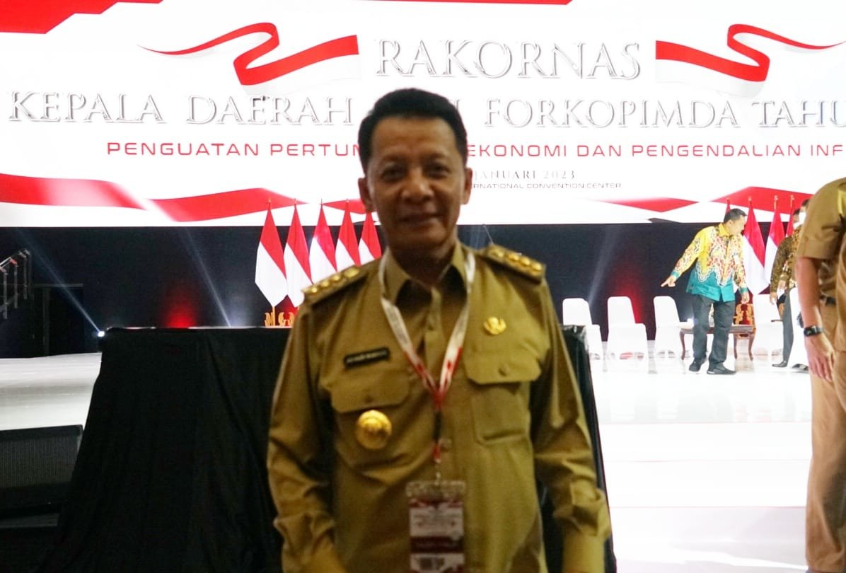 Penjabat Gubernur Aceh saat mengikuti Rapat Koordinasi Nasional (Rakornas) Penguatan Pertumbuhan Ekonomi dan Pengendalian Inflasi di Sentul International Convention Center (SICC), Bogor, Jawa Barat, Selasa, 17 Januari 2023 itu, dibuka langsung oleh Presiden RI Joko Widodo (Jokowi). (Foto: Humas BPPA)