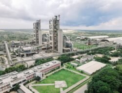 SBI Dorong Proyek Solar Panel pada Pabrik Semen di Tuban