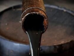 Investor Cairin Cuan, Harga Minyak Turun 1% Lebih