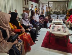 Difasilitasi TRH, Dua Bocah Bocor Jantung Diterbangkan Ke Jakarta