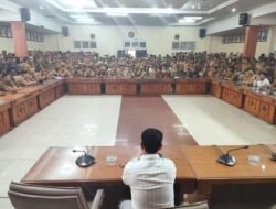 Hanya Dua Anggota Dewan Temui Aparatur Desa Demo di DPRK Aceh Tengah