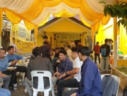 Meriah! Partai Golkar Aceh Bagikan Paket Meugang dan Masak Kuah Beulangong