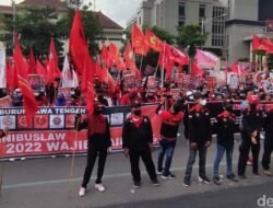 Tolak UU Cipta Kerja-Aturan Potong Gaji, Buruh Mau Mogok Nasional