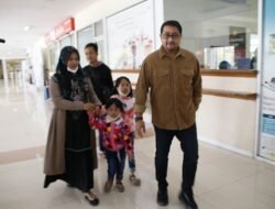 TRH Terbangkan Bocah Bocor Jantung Asal Banda Aceh ke Jakarta