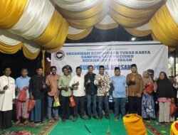 Selain Santunan, Jamaluddin Idham Bagikan Paket Lebaran untuk Anak Yatim