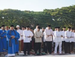 Pangdam IM bersama Masyarakat Aceh Shalat Idul Fitri di Lapangan Blang Padang