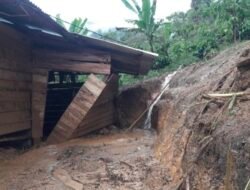 Diterjang Angin Kencang dan Longsor, Dua Kepala Keluarga Terpaksa Mengungsi