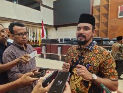 DPR Aceh Pertegas KIP Harus Gunakan Stempel KIP, Bukan KPU