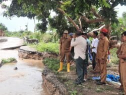 Bupati Aceh Selatan Tinjau Banjir di Kawasan Keude Padang Kluet Utara