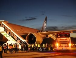 393 Jemaah Haji Kloter Dua Menuju Madinah