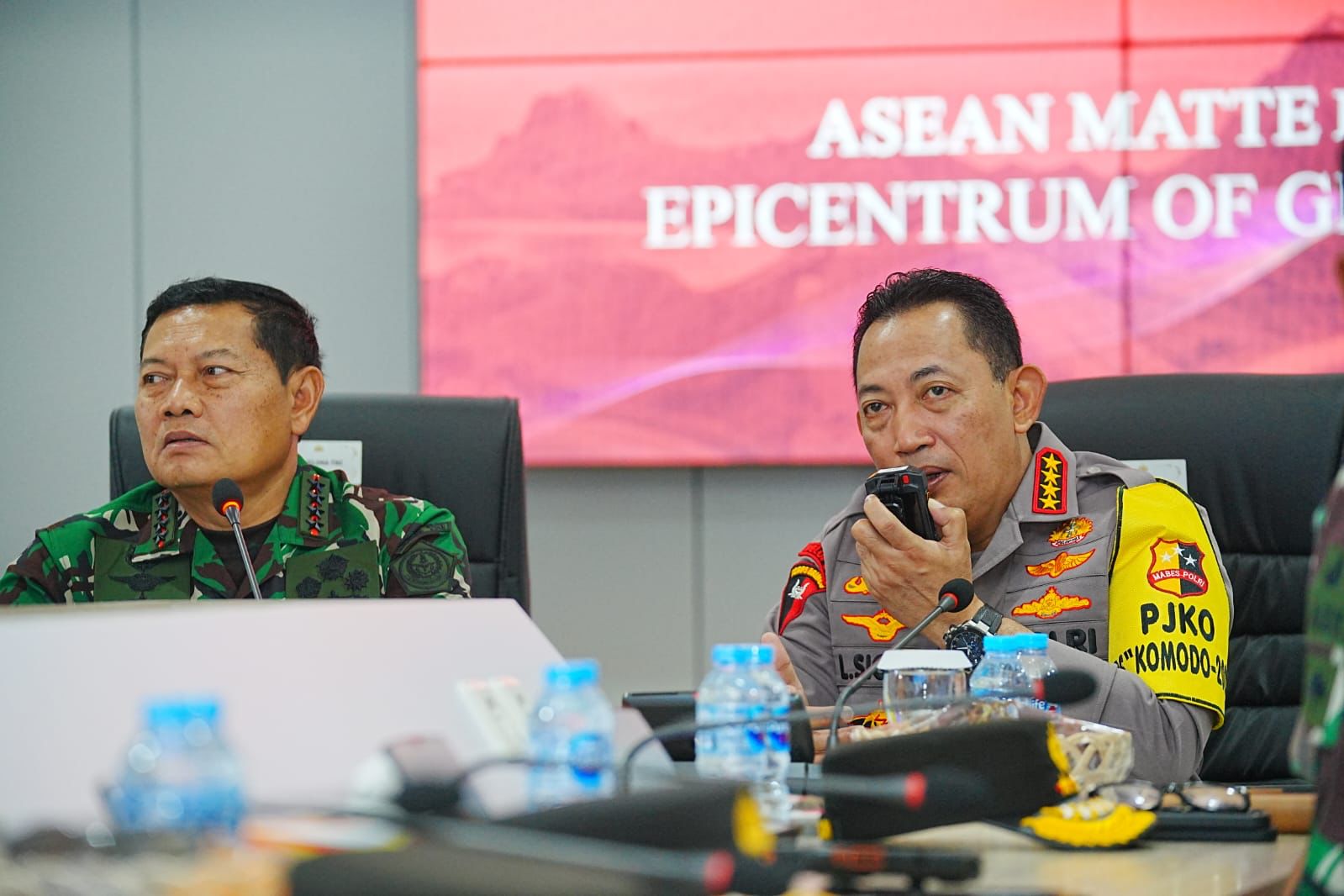 Panglima TNI Laksamana Yudo Margono bersama Kapolri Jenderal Listyo Sigit Prabowo [Foto: Istimewa]