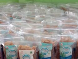 Cerita Abdurrahim Pengusaha Kerupuk Udang, Raup Omzet capai Rp50 Juta
