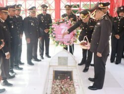 Polres Aceh Selatan Ziarah dan Tabur bunga ke Makam Pahlawan