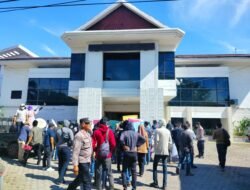 Barisan Masyarakat Peduli Tambang Geruduk Kantor ESDM Aceh