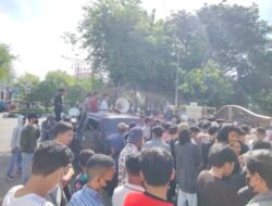 Forum Masyarakat Aceh Bersatu Demo di Depan Gedung DPR Aceh