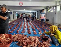 Semarak Idul Adha, PLN Aceh Salurkan Ribuan Daging Kurban