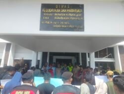 Buntut Gelar Aceh Vespa Festival, Massa Geruduk Disbudpar