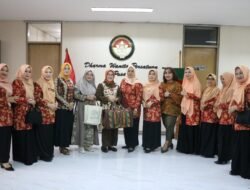 Pererat Silaturahmi Dharma Wanita Persatuan Aceh Kunjungi Dharma Wanita Persatuan Pusat