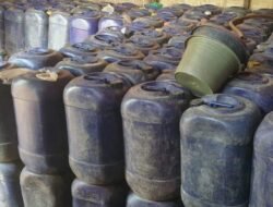 Polisi Ungkap Pemalsuan BBM Dicampur Pewarna Kain