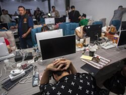 88 WNA China di Batam Ditangkap Terkait Pemerasan Via Video Call Seks