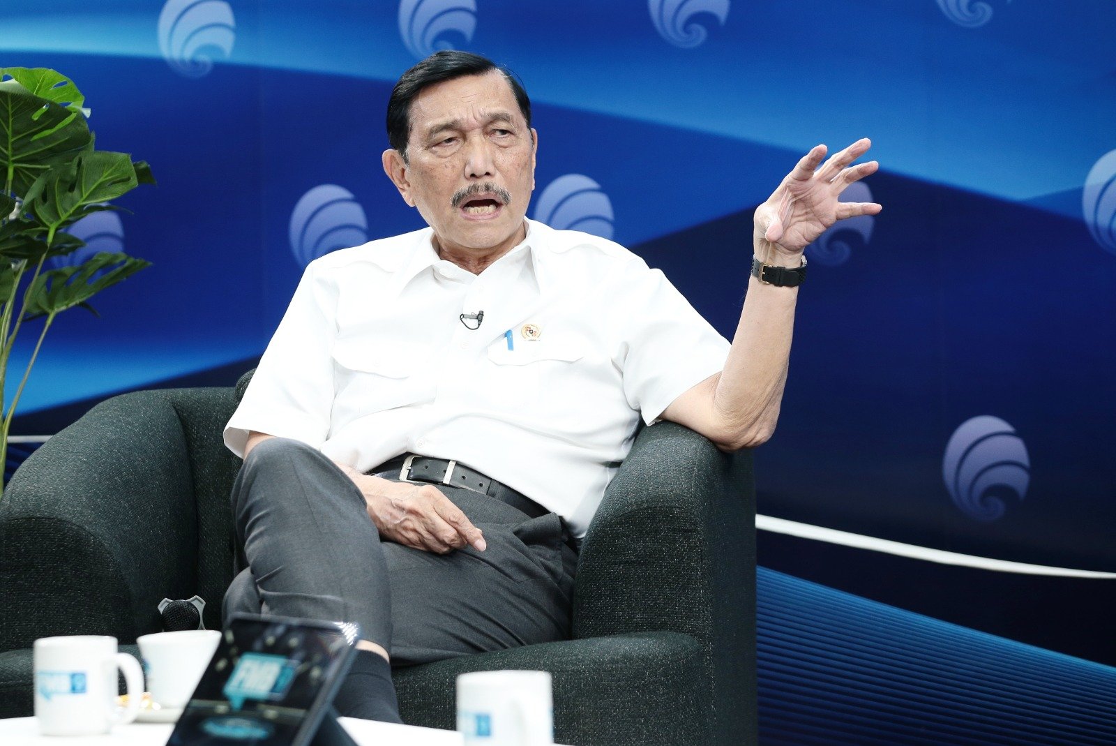 Menteri Koordinator Bidang Kemaritiman dan Investasi, Luhut Binsar Pandjaitan dalam Forum Merdeka Barat 9 (FMB9) bertajuk ‘Atasi Permasalahan Kelautan Global’, Senin (25/9/2023) di Jakarta. (FMB9)