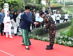 Presiden: Pegang Teguh Semangat Hari Santri