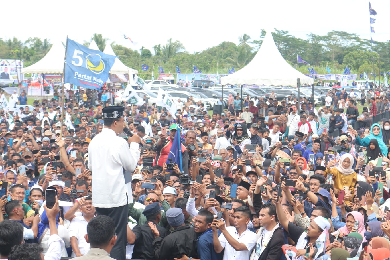 Agenda "Anies Saweu Aceh" yang digelar di Lapangan Bumi Gas, Tanah Luas, Aceh Utara, Rabu (1/11/2024).