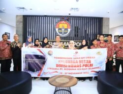 Kadivhumas Polri Berangkatkan 15 Orang Ibadah Umroh dalam Rangka Hari Jadi ke-72 Humas Polri