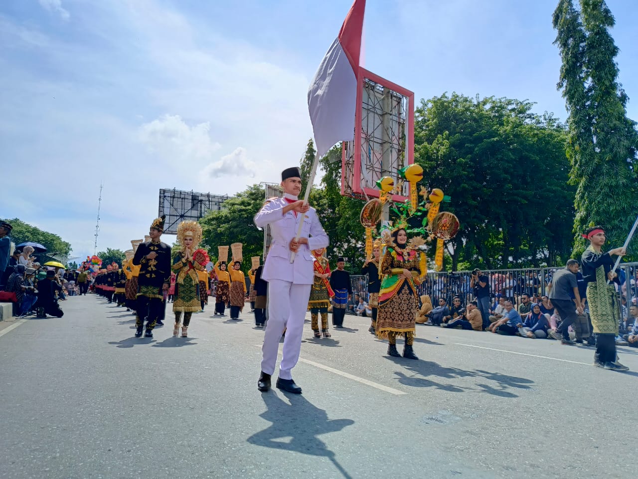 Kontingen Pekan Kebudayaan Aceh (PKA) ke-8 Aceh Selatan