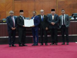 Pj Gubernur Sampaikan Pendapat Akhir Terhadap Raqan RAPBA 2024