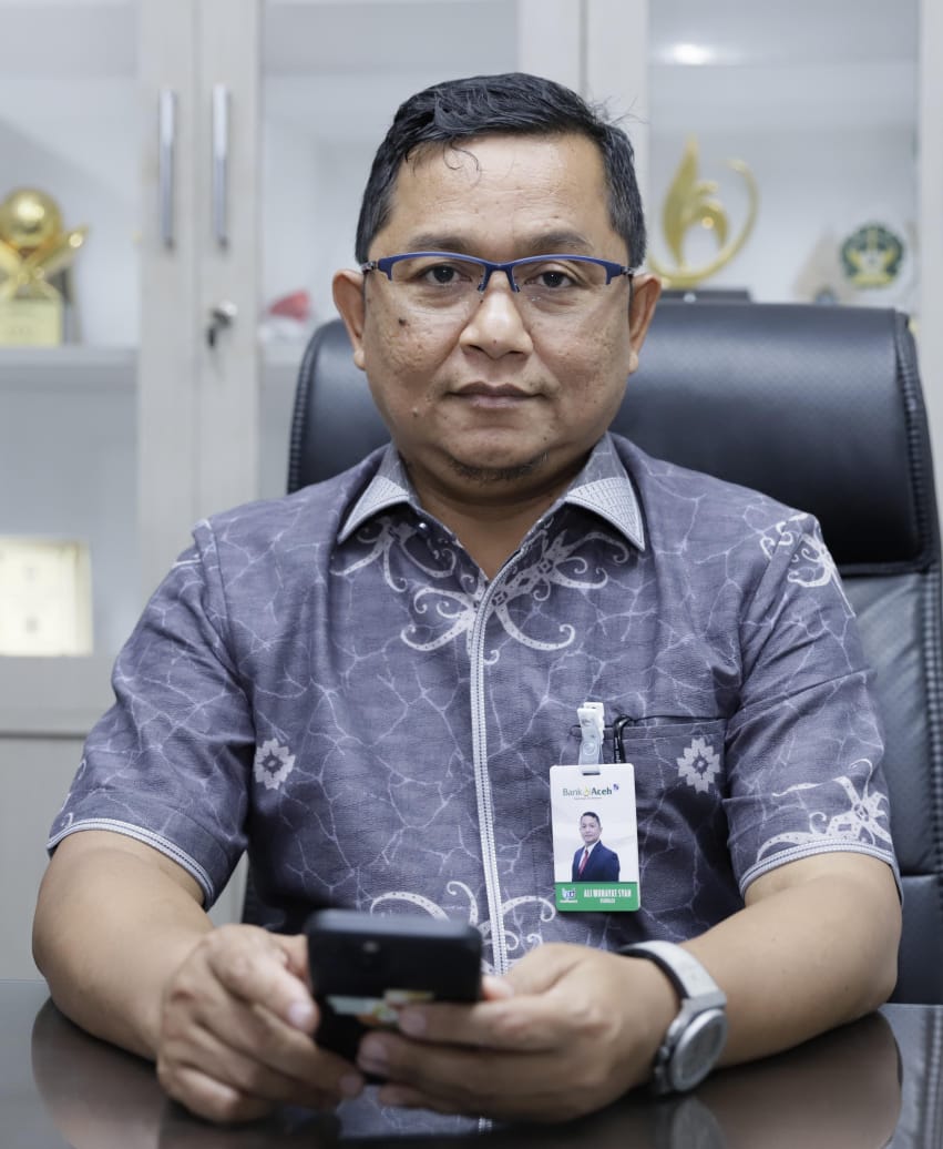 Sekretariat Perusahaan PT. Bank Aceh Syariah Ali Muhayat Syah
