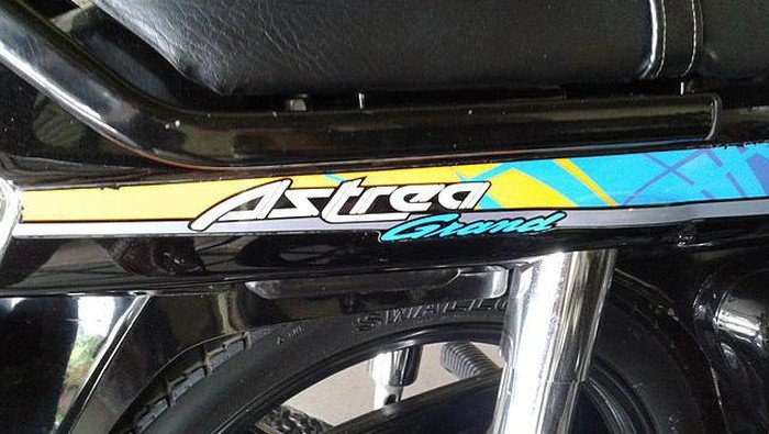 Honda Astrea Grand (Foto: Wikimedia Commons)