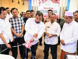 Pj Bupati Aceh Besar Lauching Klinik E-Katalog Lokal
