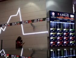 Anjlok 91%, Saham Perusahaan Kusen Ini Digembok Bursa!