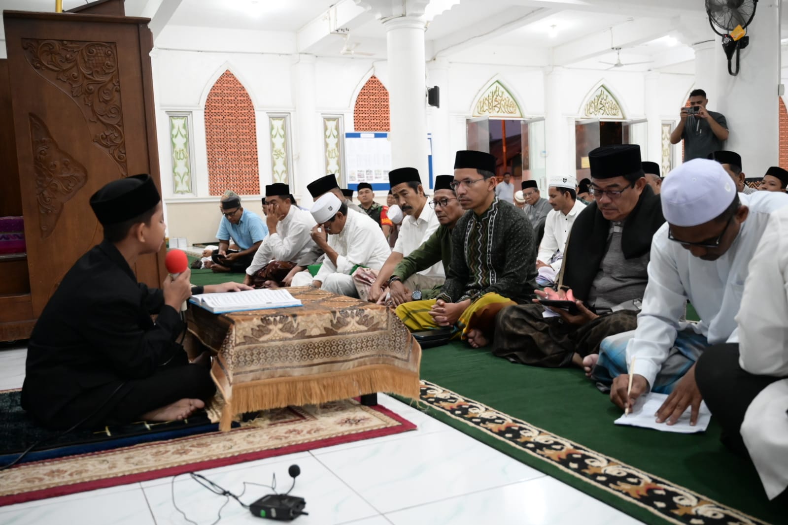 Para peserta sangat antusias mengikuti kegiatan Anak Cinta Masjid