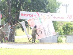 Petugas Gabungan Aceh Besar Tertibkan APK Pemilu