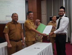 BPPA Serahkan 61 SK Tenaga Kontrak Tahun 2024