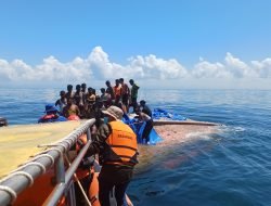 Tim Basarnas Evakuasi Pengungsi Rohingya