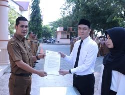 Kadispora Aceh Serahkan SK Tenaga Kontrak