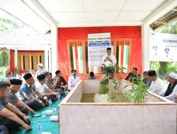 Pj Gubernur dan Istri Ziarah ke Makam Syekh Ali Al Fansyuri