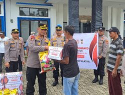 Sambut Hari Bhayangkara ke 78, Polres Aceh Selatan Bagikan Paket Sembako