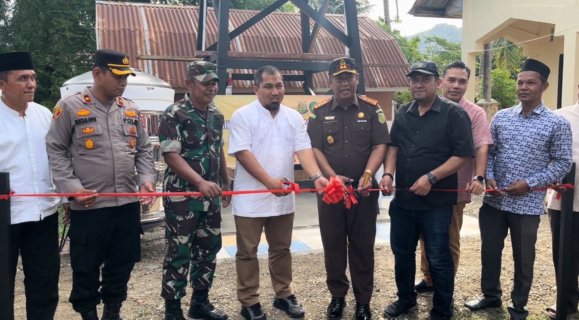 Kegiatan Peresmian Pemasangan Listrik Baru Secara Gratis Bagi Keluarga Prasejahtera dalam Program “LIGHT UP THE DREAM” sebanyak 3 (tiga) titik di Kabupaten Aceh Besar