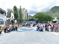 Solusi Bangun Andalas Ajak Keluarga Karyawan Lihat Aktivitas Pabrik Semen