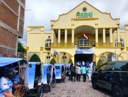 Warga Padati Lokasi Deklarasi AMIN