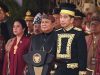 Presiden Jokowi Kenakan Baju Adat Kalimantan Timur saat Upacara di IKN